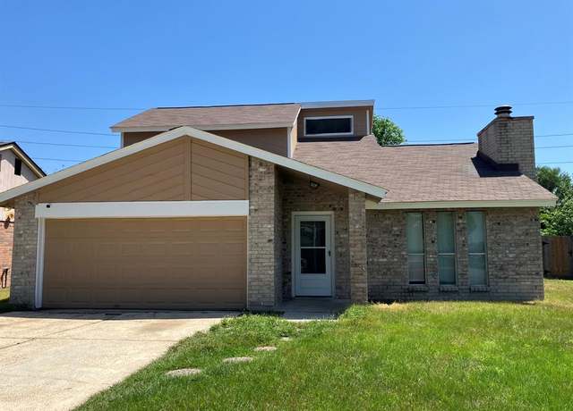 Property at 11806 Bremen Dr, Houston, TX 77066, 4 beds, 2.5 baths
