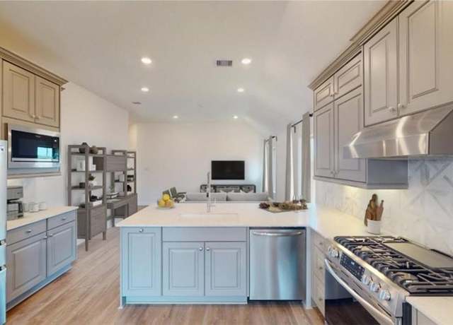 Property at 21926 Valentine Vines Dr, Hockley, TX 77447, 3 beds, 2 baths