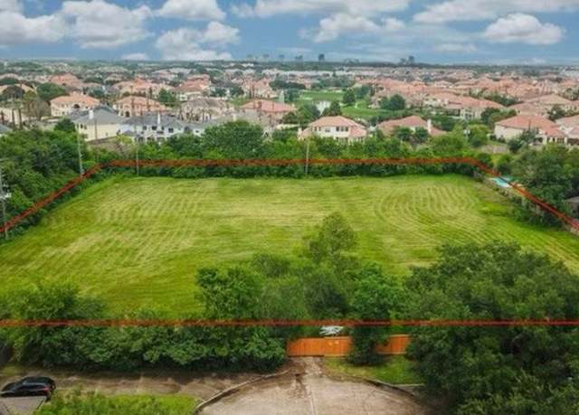 Property at 13900 Briarworth Dr, Houston, TX 77077