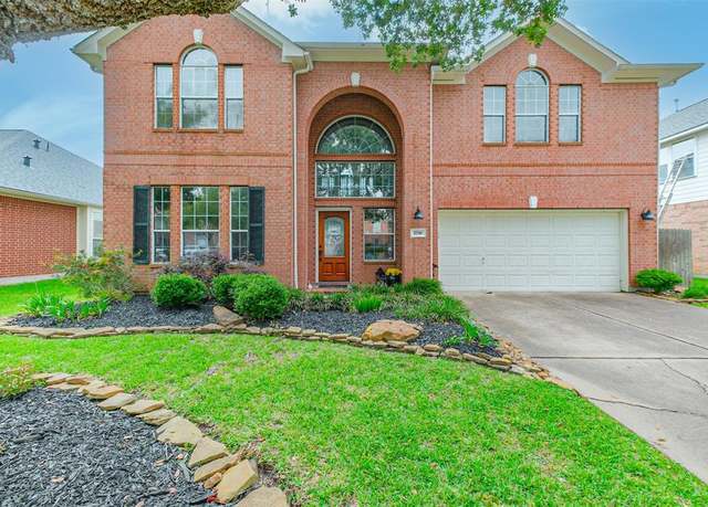 Property at 2718 Sterling Fields Dr, Pearland, TX 77584, 4 beds, 2.5 baths