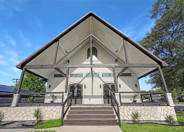 Property at 11215 Duane St, Houston, TX 77047, 5 beds, 2.5 baths