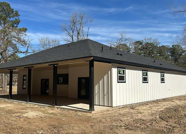 Property at 354 Peach Point Ln, Trinity, TX 75862, 3 beds, 2.5 baths