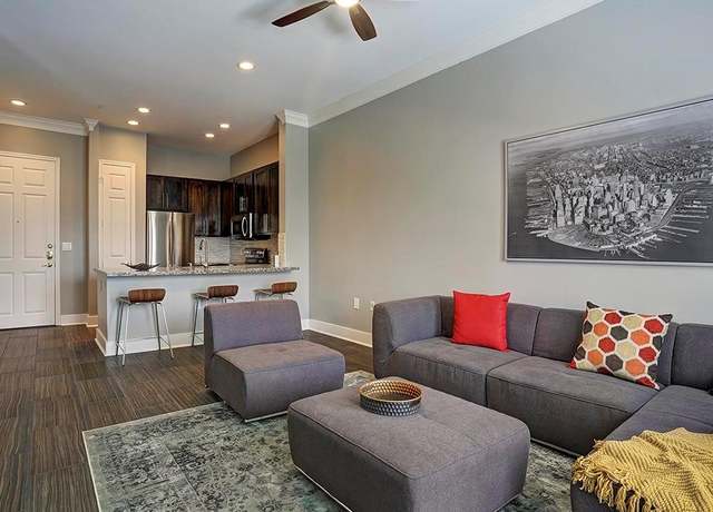 Property at 2400 Mccue Rd #250, Houston, TX 77056, 1 bed, 1 bath