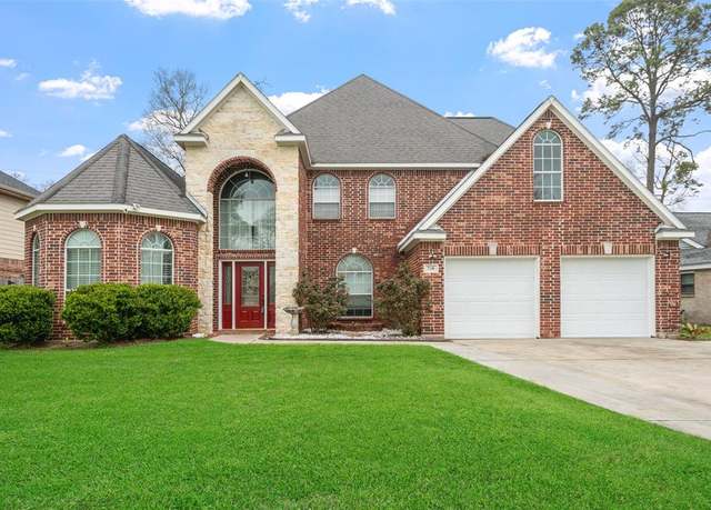 Property at 718 S Diamondhead Blvd, Crosby, TX 77532, 5 beds, 3.5 baths