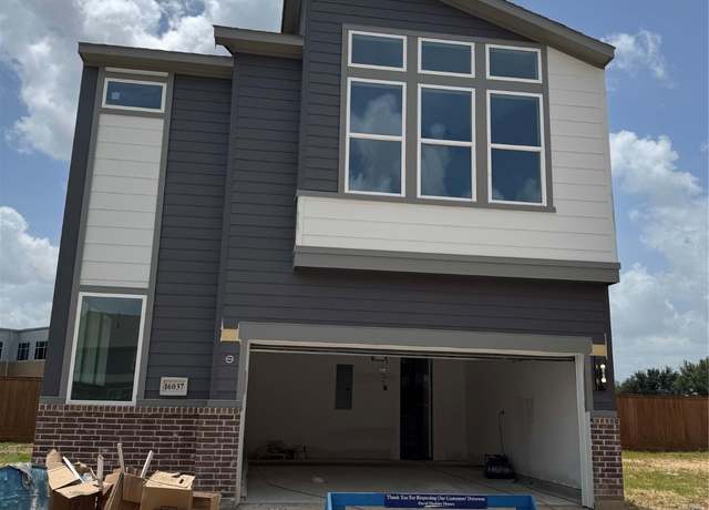 Property at 16037 Hayes Park Dr, Houston, TX 77079, 3 beds, 3.5 baths