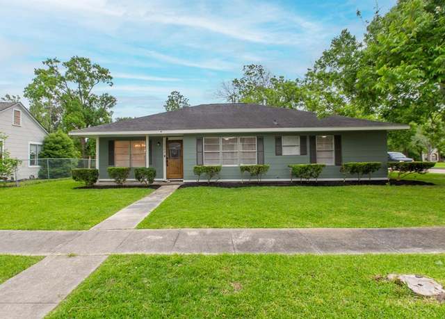 Property at 2306 Florida St, Baytown, TX 77520, 3 beds, 2 baths