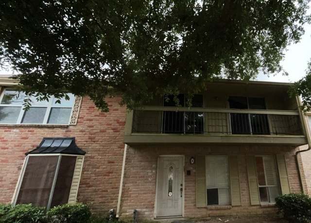 Property at 4713 Indian Trl #4, Baytown, TX 77521, 3 beds, 2.5 baths