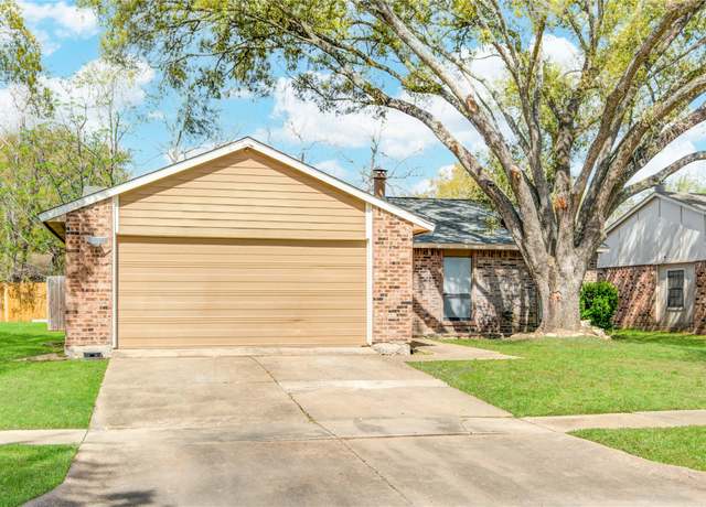 Property at 6839 Tara Dr, Richmond, TX 77469, 4 beds, 2 baths