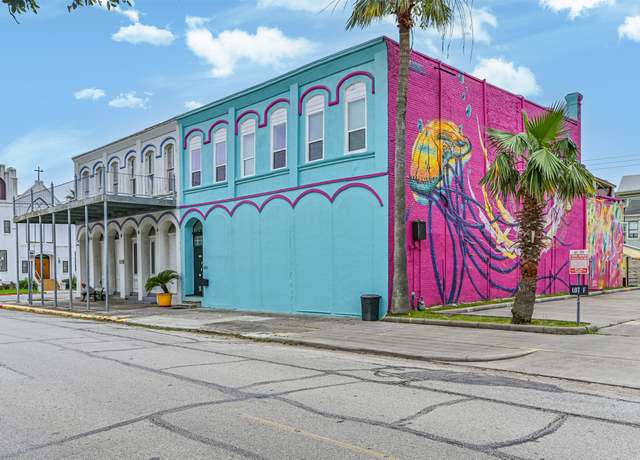 Property at 1805 Market St, Galveston, TX 77550, 4 beds, 3.5 baths