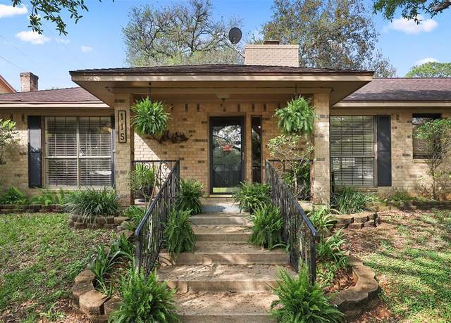 Property at 115 Bayou Glen St, Hitchcock, TX 77563, 3 beds, 2.5 baths