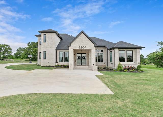 Property at 2209 Joe Will Dr, College Station, TX 77845, 5 beds, 5 baths