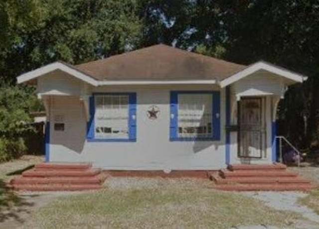 Property at 616 Elgie St, Beaumont, TX 77705, 4 beds, 2 baths