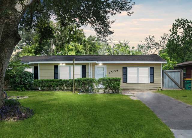 Property at 1504 Westward Ave, La Marque, TX 77568, 4 beds, 2 baths