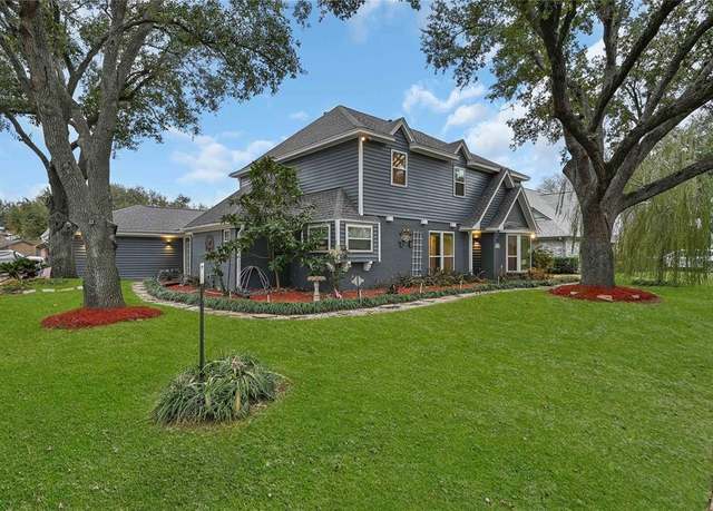 Property at 10439 Catlett Ln, La Porte, TX 77571, 4 beds, 2.5 baths