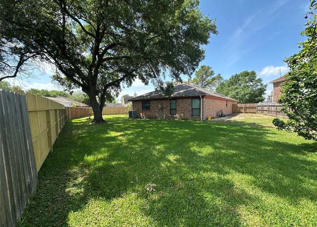 Property at 8207 Rustic Park Ct, Houston, TX 77083, 3 beds, 2 baths