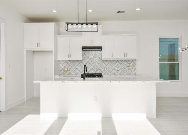Property at 8700 Lanewood Dr, Houston, TX 77016, 3 beds, 2.5 baths