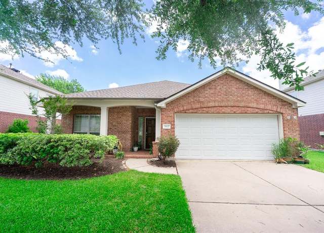 Property at 2627 Brown Pelican Ln, League City, TX 77573, 3 beds, 2 baths