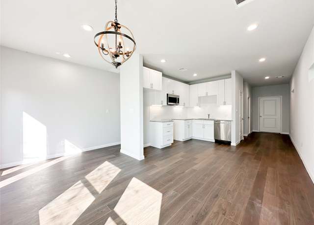 Property at 18813 Luminescent Ln, Spring, TX 77379, 3 beds, 2.5 baths