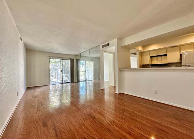 Property at 2832 S Bartell Dr #26, Houston, TX 77054, 2 beds, 1 bath