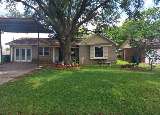 Property at 509 S Ramona St, Angleton, TX 77515, 3 beds, 1.5 baths