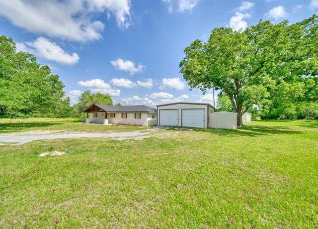 Property at 5085 Highway 75 S, Madisonville, TX 77864, 3 beds, 2 baths