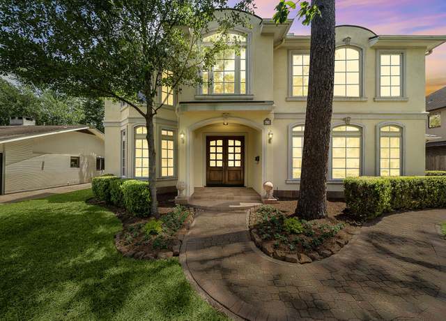Property at 434 E Gaywood Dr, Houston, TX 77079, 4 beds, 4 baths