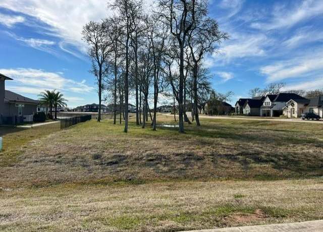 Property at 8702 Smiley Ct, Richmond, TX 77469