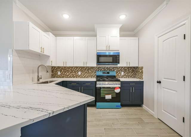 Property at 6719 Windhaven Cr-775 Rd, Liverpool, TX 77577, 4 beds, 3.5 baths