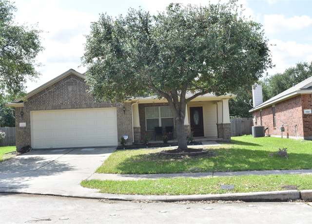 Property at 7922 Linden Oaks Ln, Richmond, TX 77407, 3 beds, 2 baths