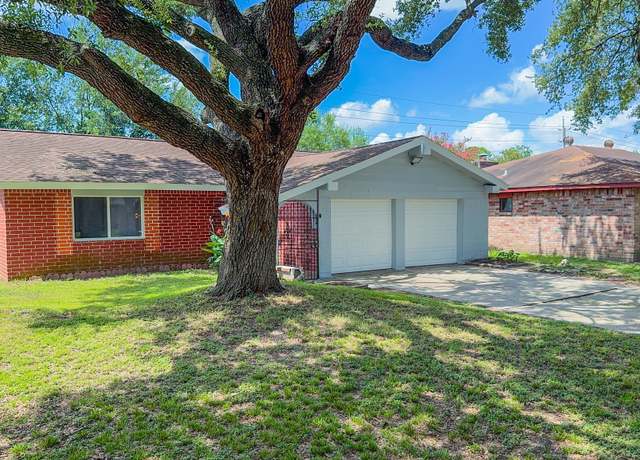 Property at 7711 Whidbey Island Dr, Houston, TX 77086, 3 beds, 2 baths