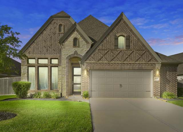 Property at 19827 Blue Roan Dr, Tomball, TX 77377, 4 beds, 2 baths