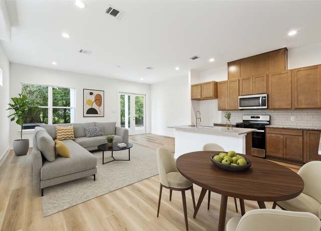 Property at 5615 Perkins St Unit A, Houston, TX 77020, 3 beds, 3.5 baths