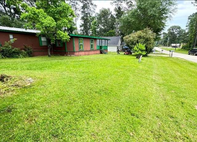 Property at 465 Pecans, Onalaska, TX 77360, 4 beds, 2 baths