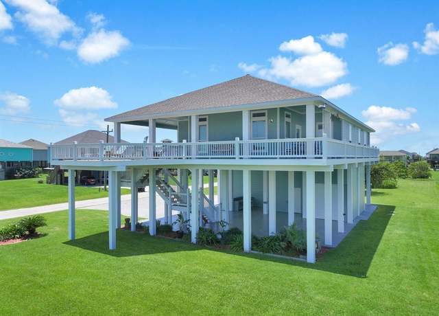Property at 906 Westview, Crystal Beach, TX 77650, 4 beds, 2.5 baths