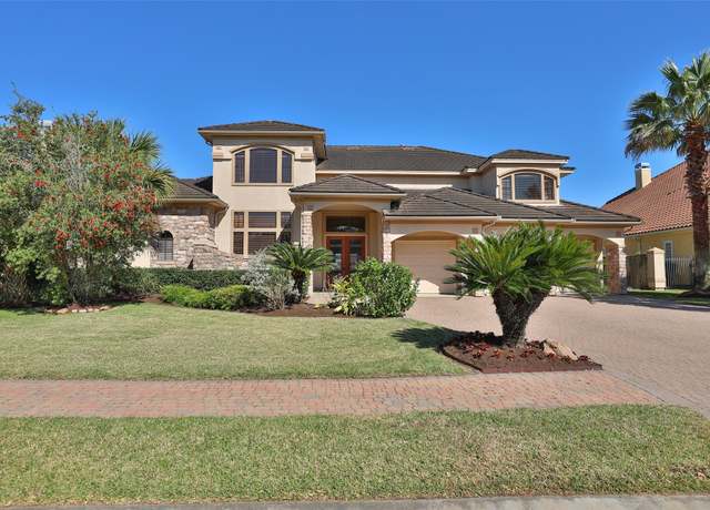 Property at 1403 Westshore Dr, Houston, TX 77094, 5 beds, 4.5 baths