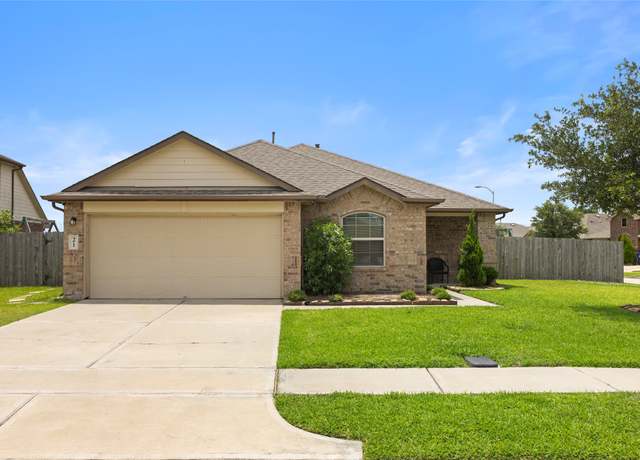 Property at 21 Santa Clara Dr, Manvel, TX 77578, 5 beds, 2 baths