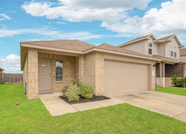 Property at 14416 Sugar Pines Dr, Conroe, TX 77302, 3 beds, 2 baths