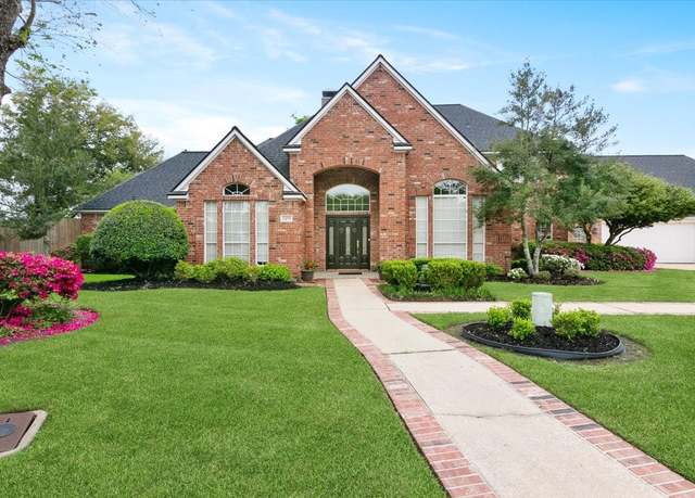Property at 3495 Briar Way, Beaumont, TX 77706, 4 beds, 4 baths