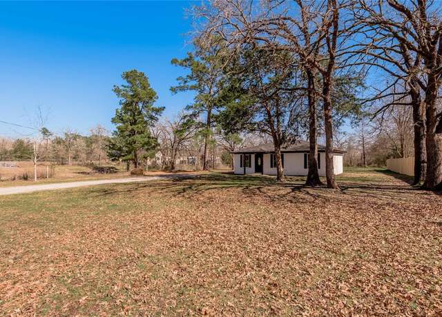 Property at 13 Merlin Spur, Huntsville, TX 77320, 3 beds, 1 bath