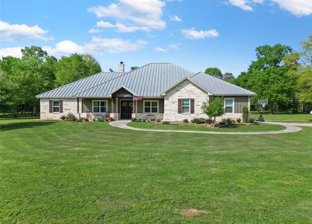 Property at 7615 Willys Rd, New Waverly, TX 77358, 4 beds, 4 baths