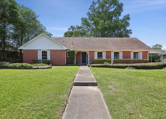 Property at 1175 N 23rd St, Beaumont, TX 77706, 3 beds, 2 baths
