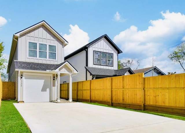 Property at 335 Todd St, Tomball, TX 77375, 4 beds, 2.5 baths