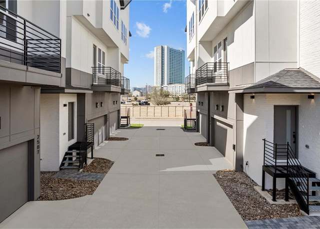 Property at 2503 N Macgregor Way, Houston, TX 77004, 3 beds, 3.5 baths