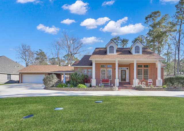 Property at 190 Park Way, Montgomery, TX 77356, 3 beds, 3.5 baths