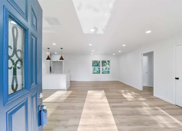 Property at 4330 Heite St, Houston, TX 77022, 3 beds, 2 baths