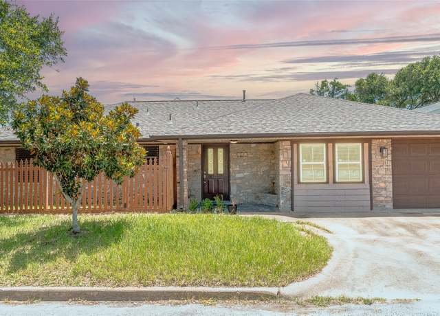 Property at 803 Sealy St, Galveston, TX 77550, 4 beds, 2 baths