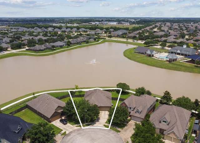 Property at 9107 Rappahanook Ln, Rosenberg, TX 77469, 3 beds, 2 baths
