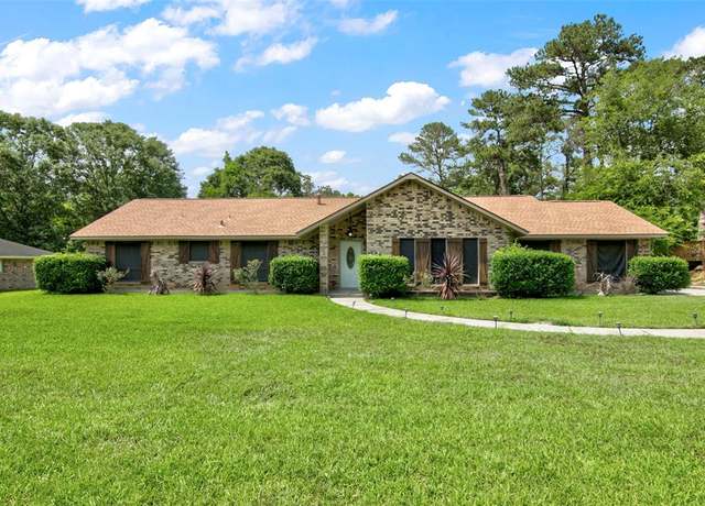Property at 206 Verna St, Jasper, TX 75951, 4 beds, 3 baths