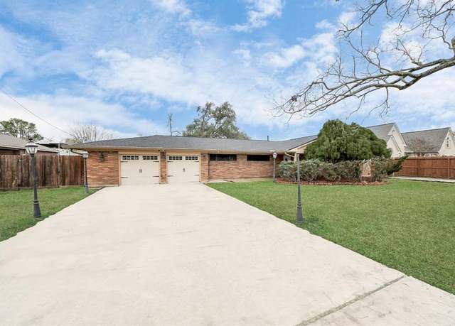 Property at 911 Pampa St, Pasadena, TX 77504, 4 beds, 3 baths
