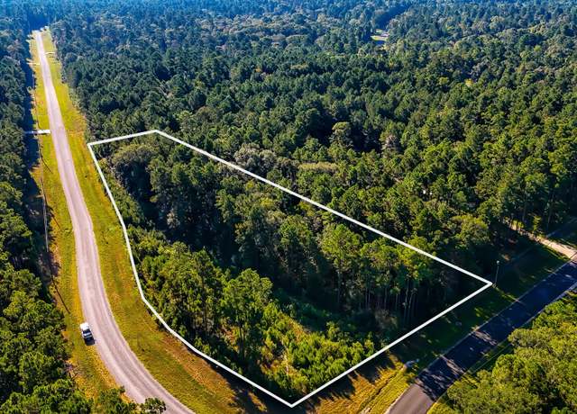 Property at 018 Red Hawk Rd, Huntsville, TX 77340